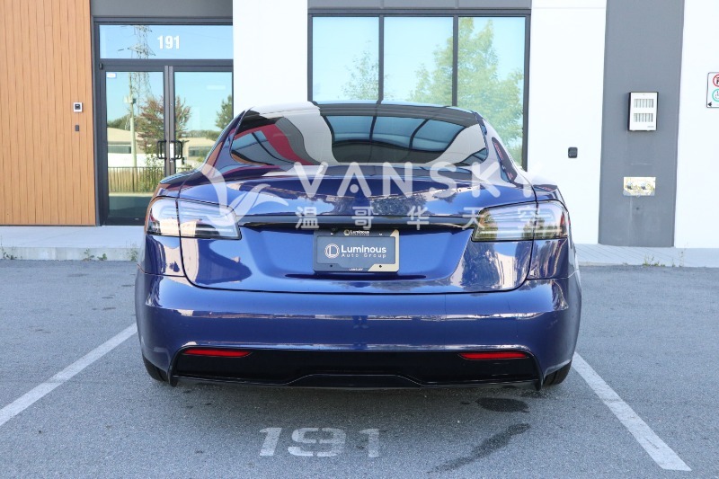250912120704_2022 Tesla Model S AWD Blue 13.JPG